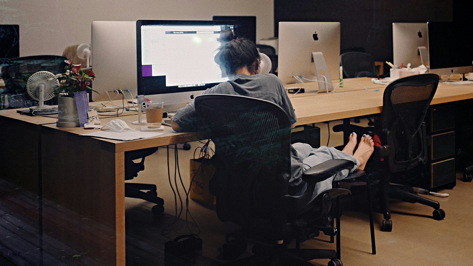 Decision checklist for Website builder vs WordPress hosting: which launch path fits?