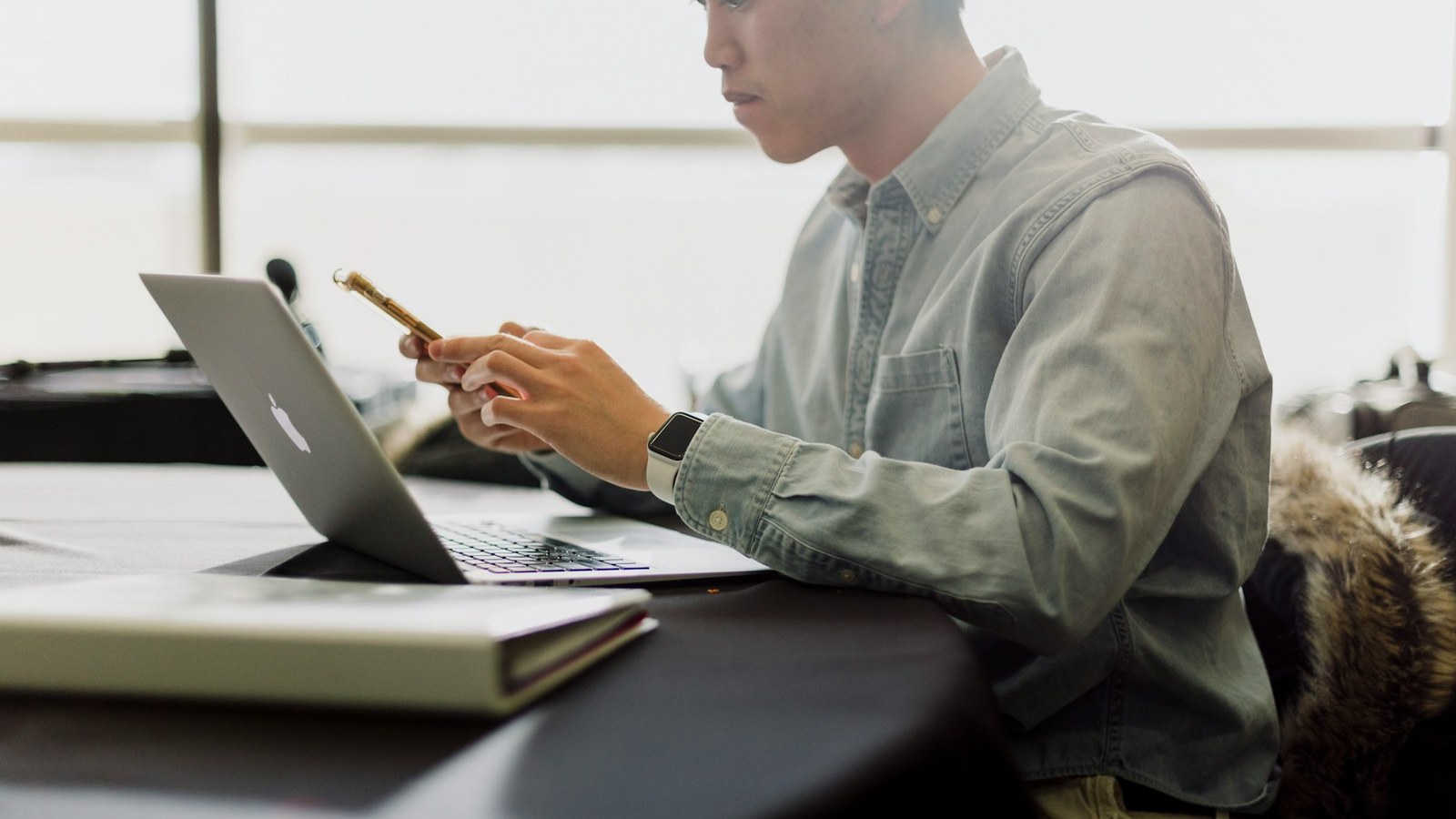 WebsiteRed research desk for Website builder vs WordPress hosting: which launch path fits?